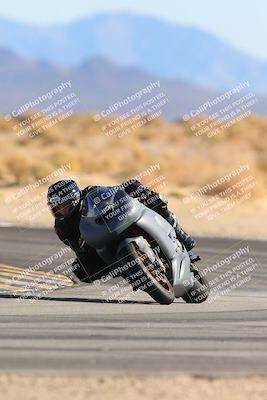 media/Jan-10-2025-CVMA Friday Practice (Fri) [[489e0da257]]/Group 4 and Trackday/Session 4 (Turn 16)/